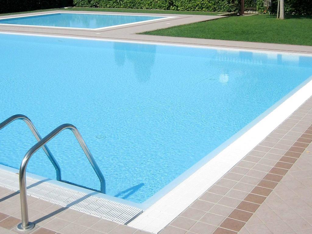 Belvilla By Oyo Enticing Holiday Home With Pool Лацизе Екстериор снимка