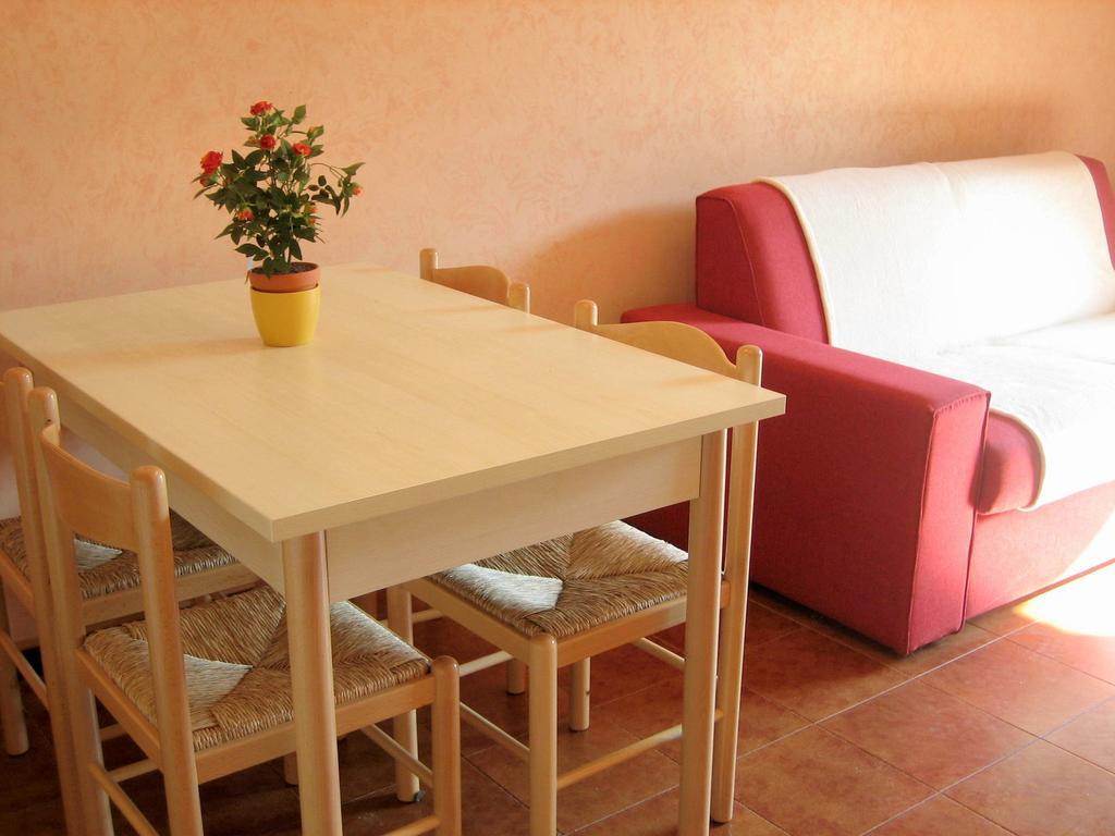 Belvilla By Oyo Enticing Holiday Home With Pool Лацизе Екстериор снимка
